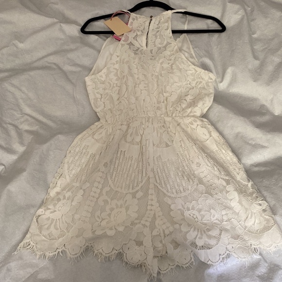 Summer Elegance Lace Romper - Picture 3 of 4